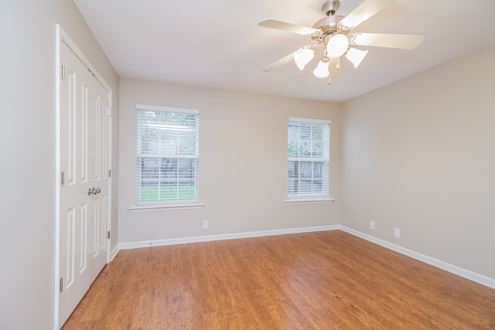 Building Photo - 8856 Cressent Glen Ct
