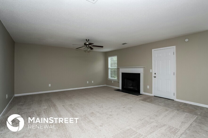 Building Photo - 4114 Sitka Dr