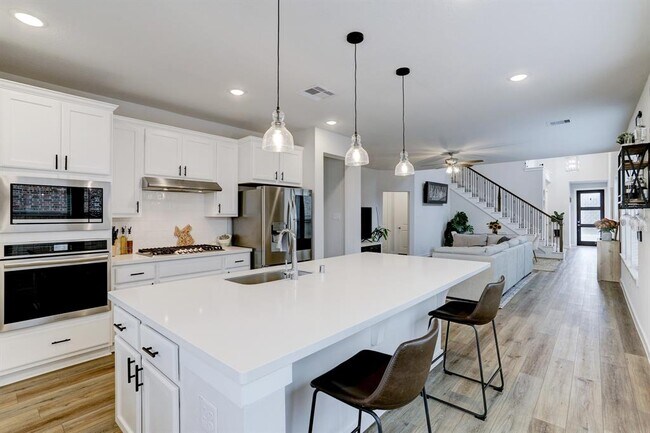 Building Photo - 20923 Grand Surprise Ct