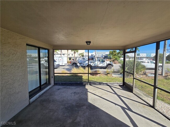 Building Photo - 4803 Triton Ct E