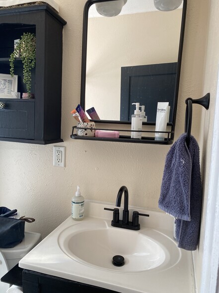 Building Photo - 6306 Goliad Ave