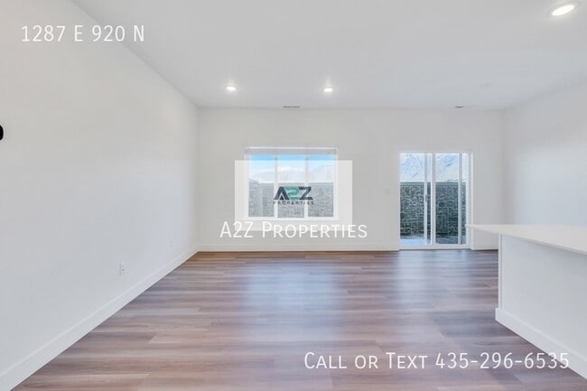 Building Photo - 1287 920 N