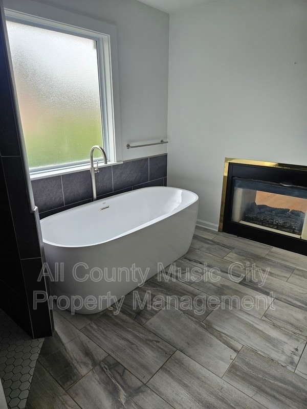 Building Photo - 425 Chamberlain Park Ln