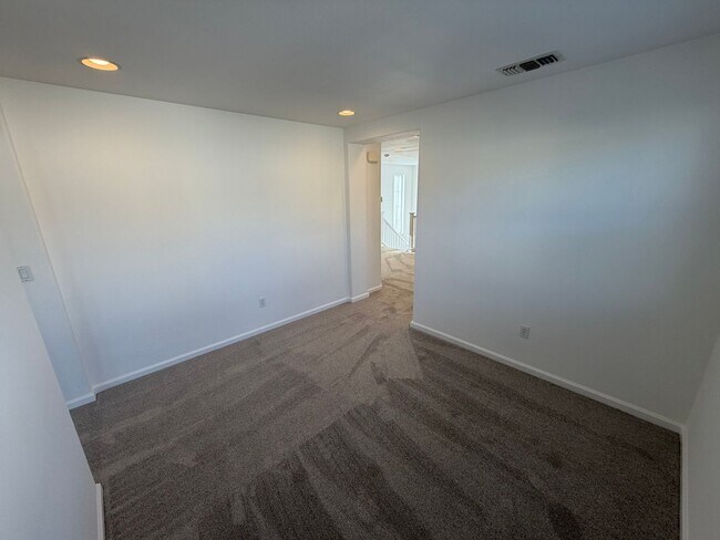 Building Photo - 4 bedroom | 2.5 bathroom | Single family home in West Sacramento's Bridgeway Lakes neighborhood