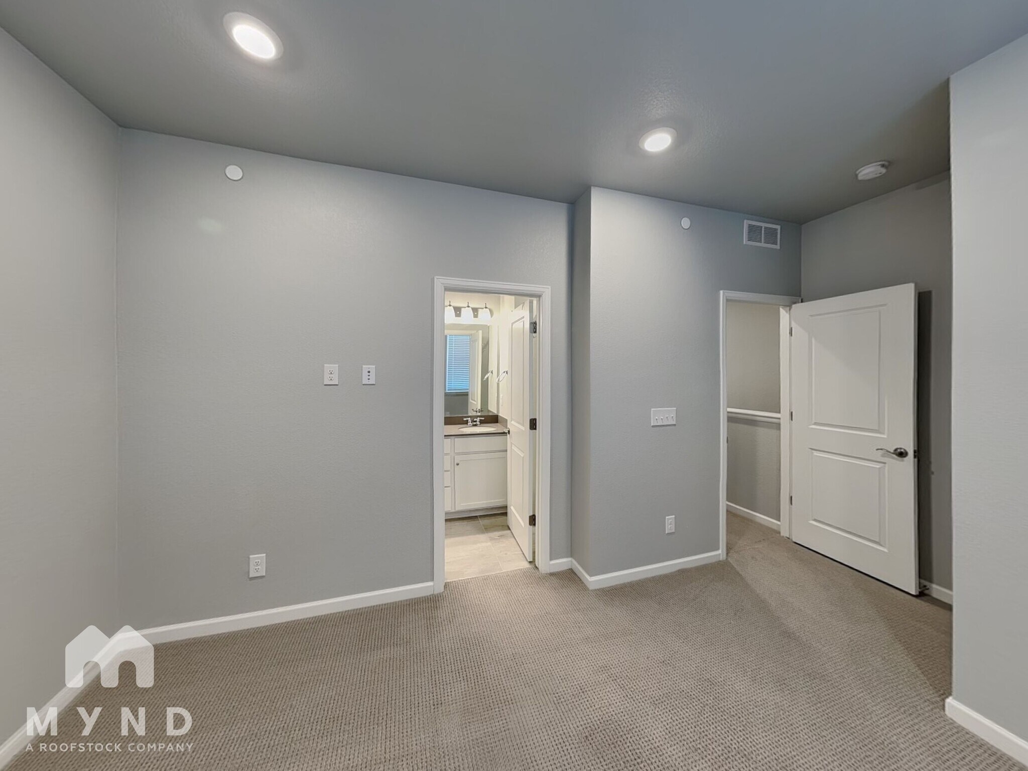 Building Photo - 7025 Cumbria Ct