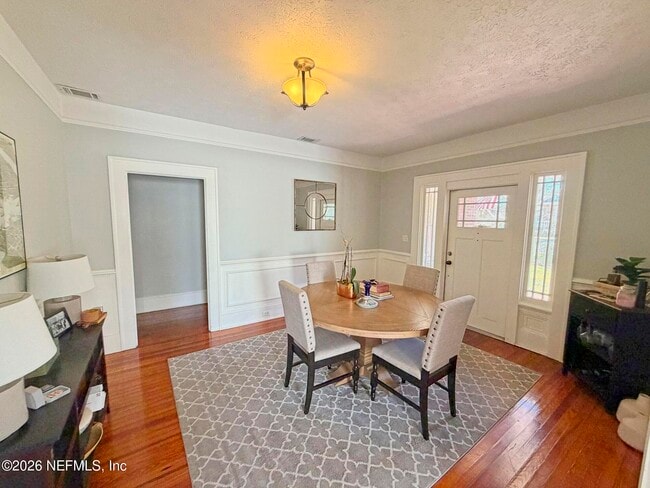 Building Photo - 3323 Park St