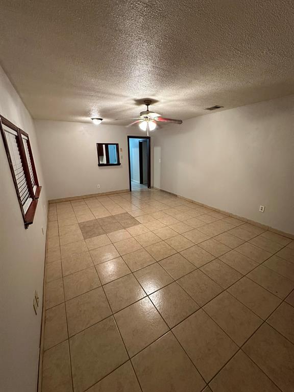 Building Photo - 32 Farrell St