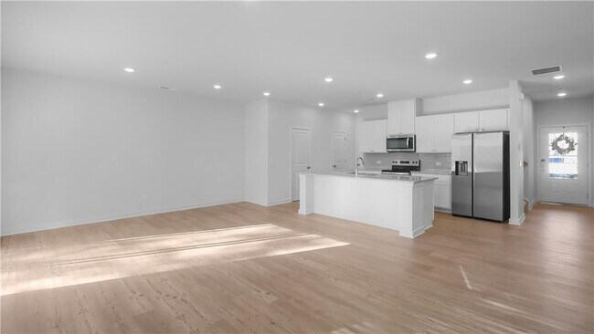 Building Photo - 2030 Underwood Dr