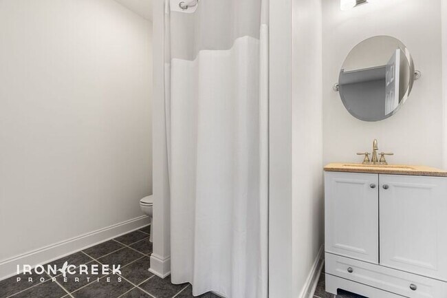 Building Photo - 8 Rose Briar Cir