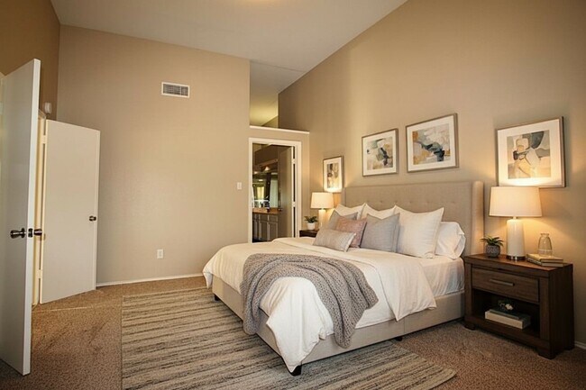 Building Photo - 12026 Kleinmeadow Dr