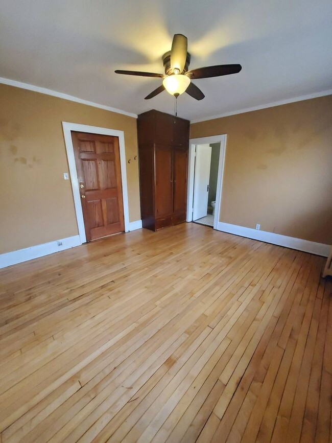 Interior Photo - 4226 W. Highland Blvd. - 8 Unit