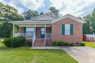 Building Photo - *ADORABLE 3 BR, 2BA HOME FOR RENT IN GOLDS...