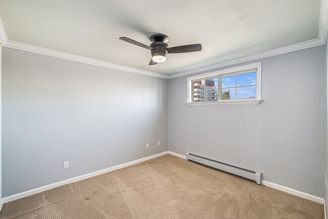 Building Photo - Spacious 1 Bed 1 Bath in the heart of Capi...