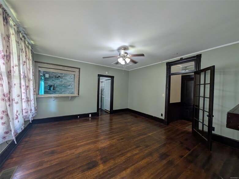 Building Photo - 900 W Tuskeena St