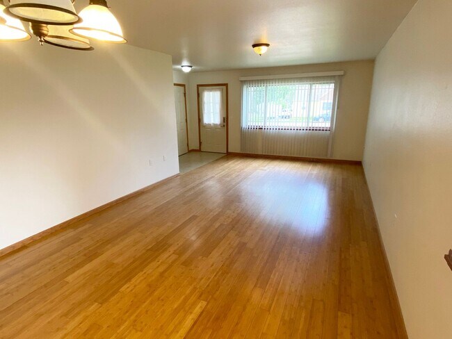 Building Photo - 2-Bedroom, 1-Bath Ranch Style Home - ADA Compliant, Hardwood Floors, & Fenced-In Yard