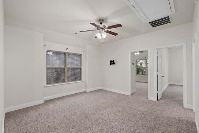 Building Photo - 8705 Tutbury Pl