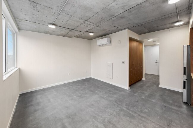Interior Photo - Fremont View: Modern Classic Collection