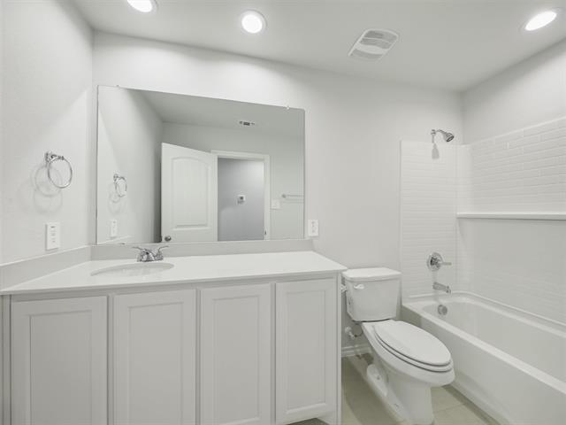 Building Photo - 3225 Sedge Grass Dr