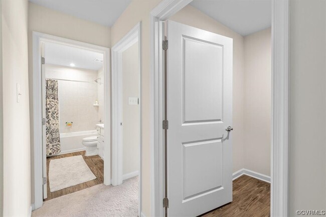 Building Photo - 13507 Enon Oaks Pl