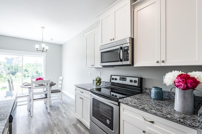 Building Photo - 171 Marbella Cir