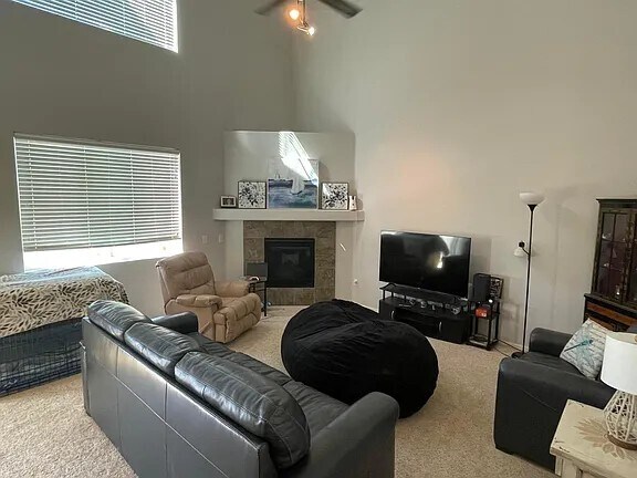 Building Photo - 15455 Carob Cir
