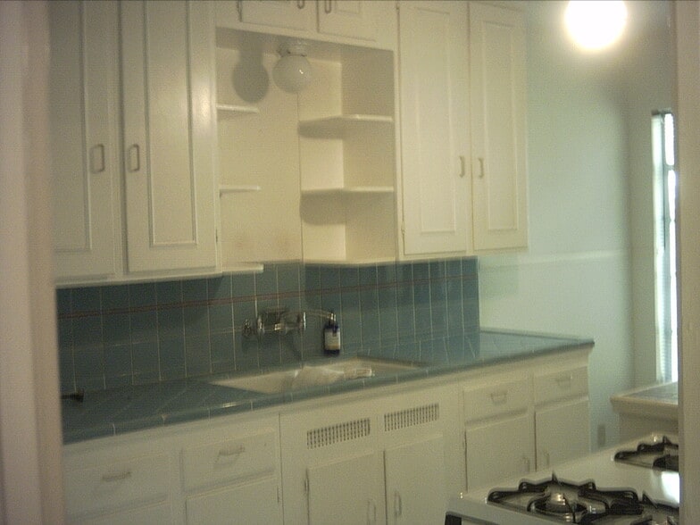 Building Photo - 446 Thelma Dr