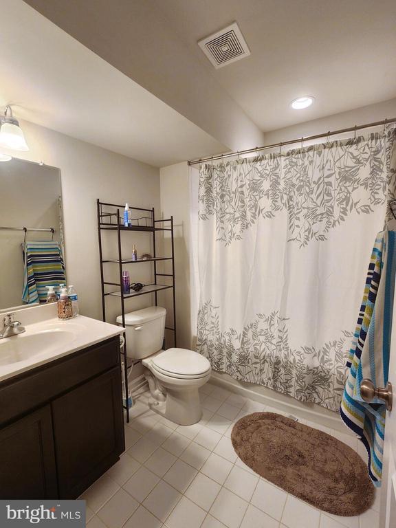 Building Photo - 13224 Dowdens Ridge Dr
