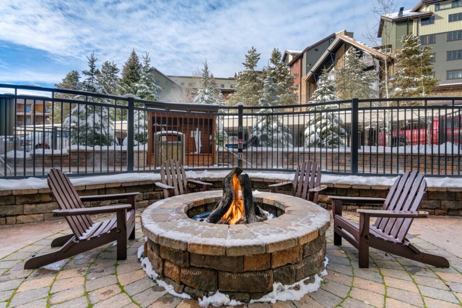 Building Photo - 2250 Apres Ski Way