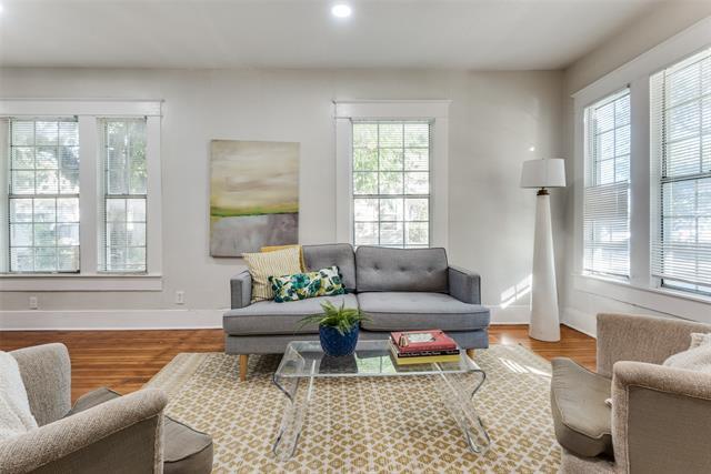 Building Photo - 517 S Vernon Ave