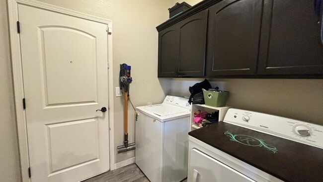 Building Photo - 2148 Honour Point Pl