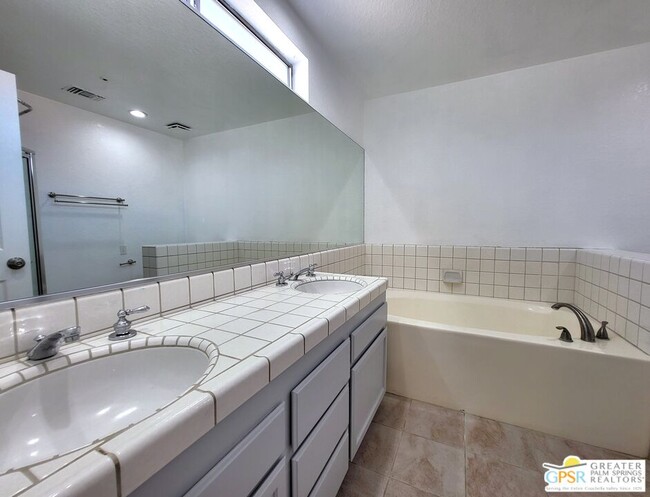 Building Photo - 66365 Cactus Dr