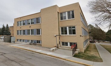 Building Photo - 548 15th St