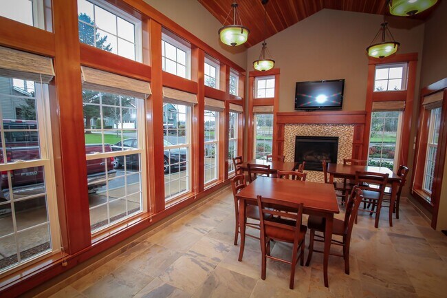 Building Photo - 2 Creeks Condominiums - Gated Community on Camas Meadows Golf Course