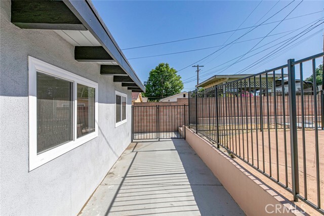 Building Photo - 11127 Monogram Ave