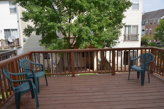 Building Photo - 2427 Dew Meadow Ct