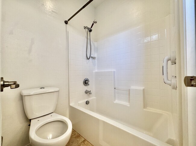 Building Photo - 10037 White Mulberry Dr