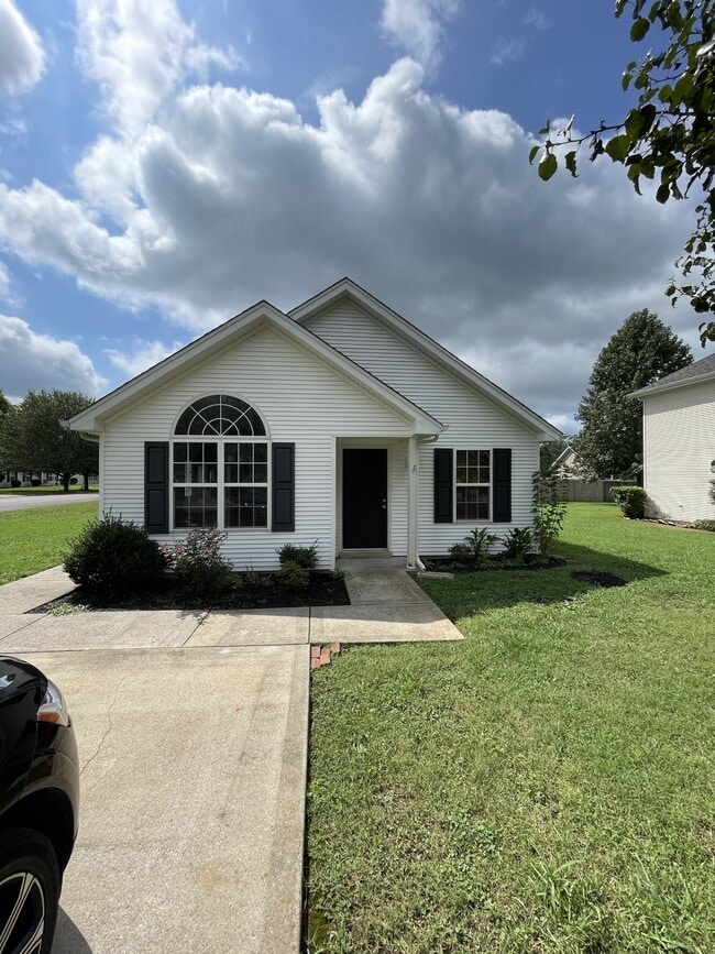 Building Photo - 903 Crystal Bear Trail