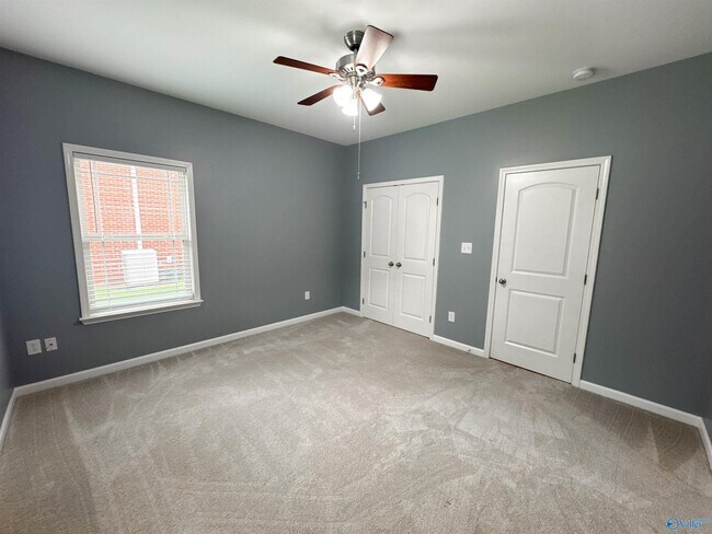Building Photo - 14389 Water Stream Dr