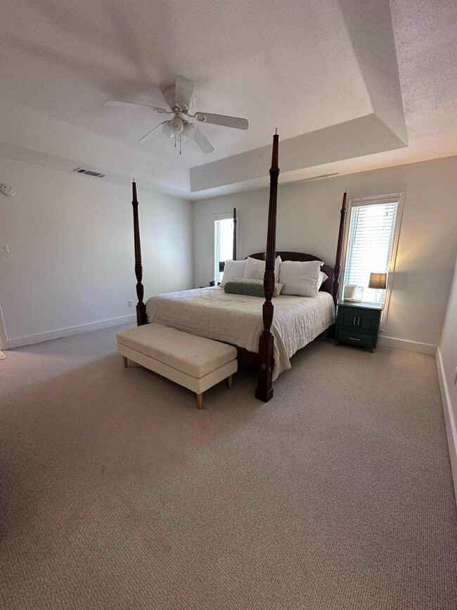 Building Photo - 9713 Nashville Ave