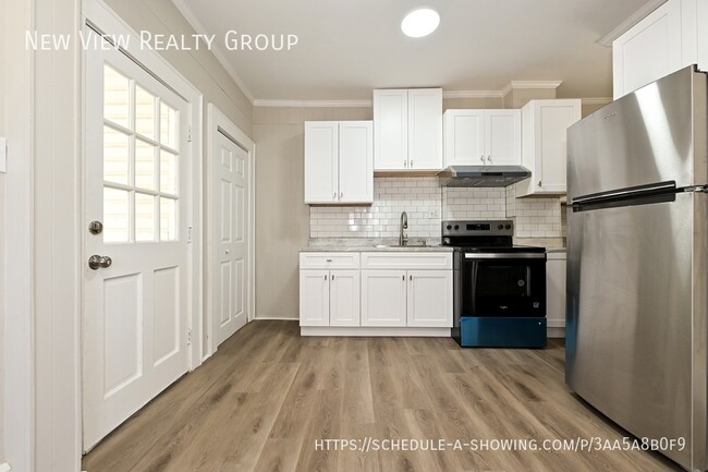 Building Photo - 134 Saluda St