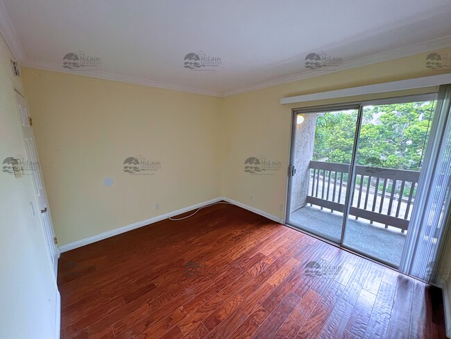 Building Photo - 1 Bedroom Just Minutes to Beach in Oceanside West of the 5!