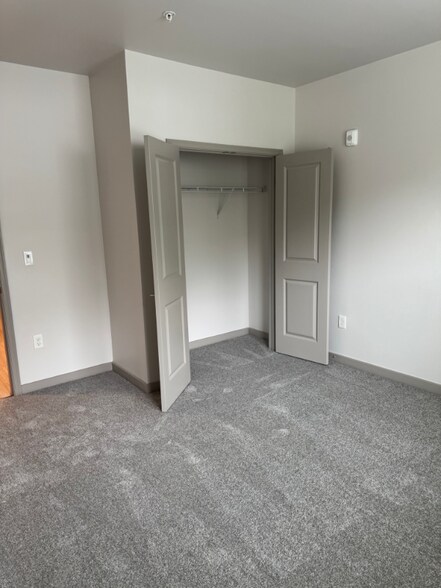 Building Photo - 2317 Huntington Ave