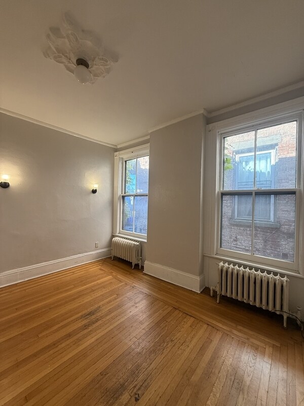 Building Photo - 338 Madison Ave