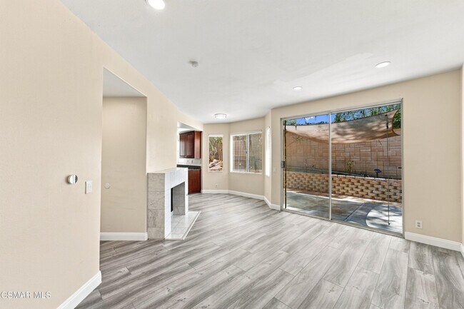 Building Photo - 556 Myrtle Ct