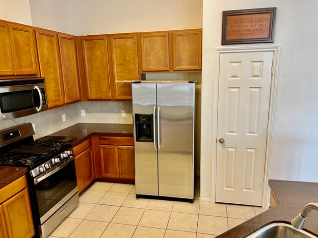 Building Photo - 25114 Diamond Ranch Dr