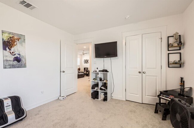 Building Photo - 1324 Salt Lick Dr