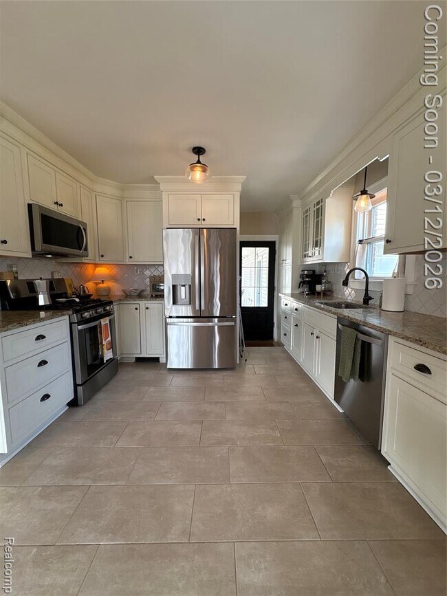 Building Photo - 270 Winry Dr