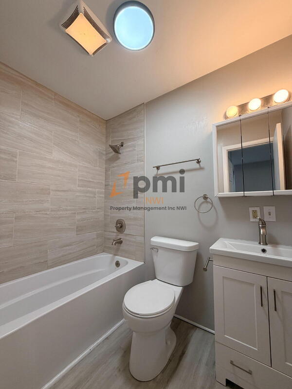 Building Photo - 5469 Aspen Ave