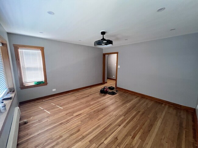 Building Photo - 4934 N Marmora Ave