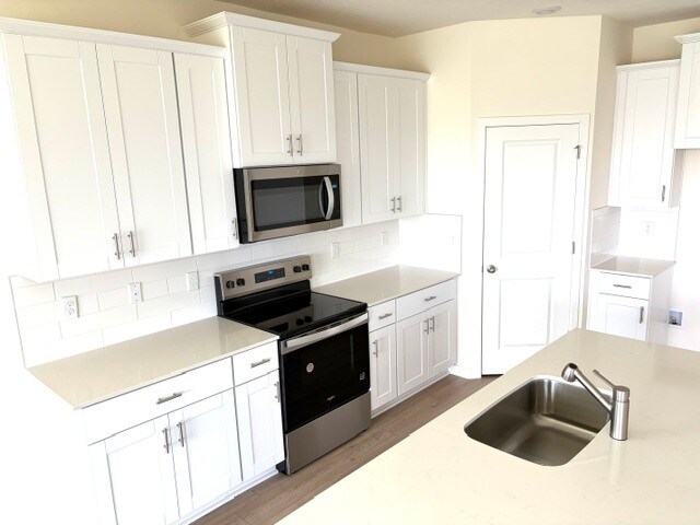 Building Photo - 322 Bracer Way